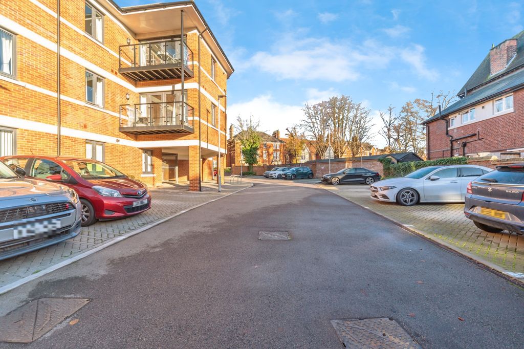 Additional image 19 of 2 bed flat for saleLinden Road, Bedford MK40