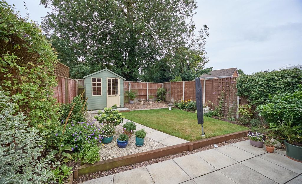 Property photo 2 of 10 Sycamore Close Bb 5.Jpg