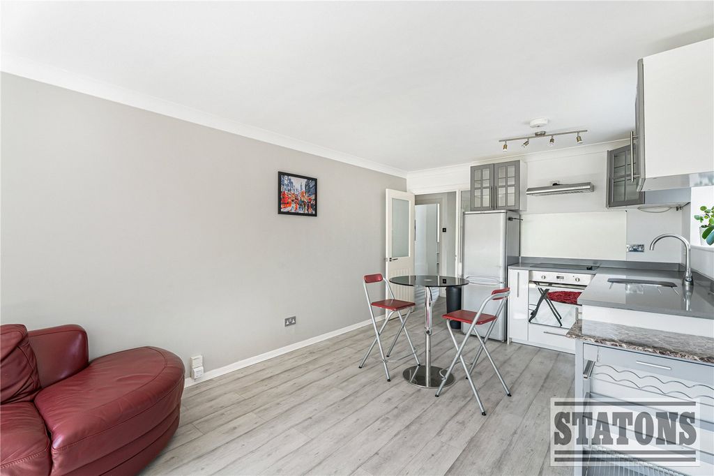 Property photo 2 of 10 Picture No. 19