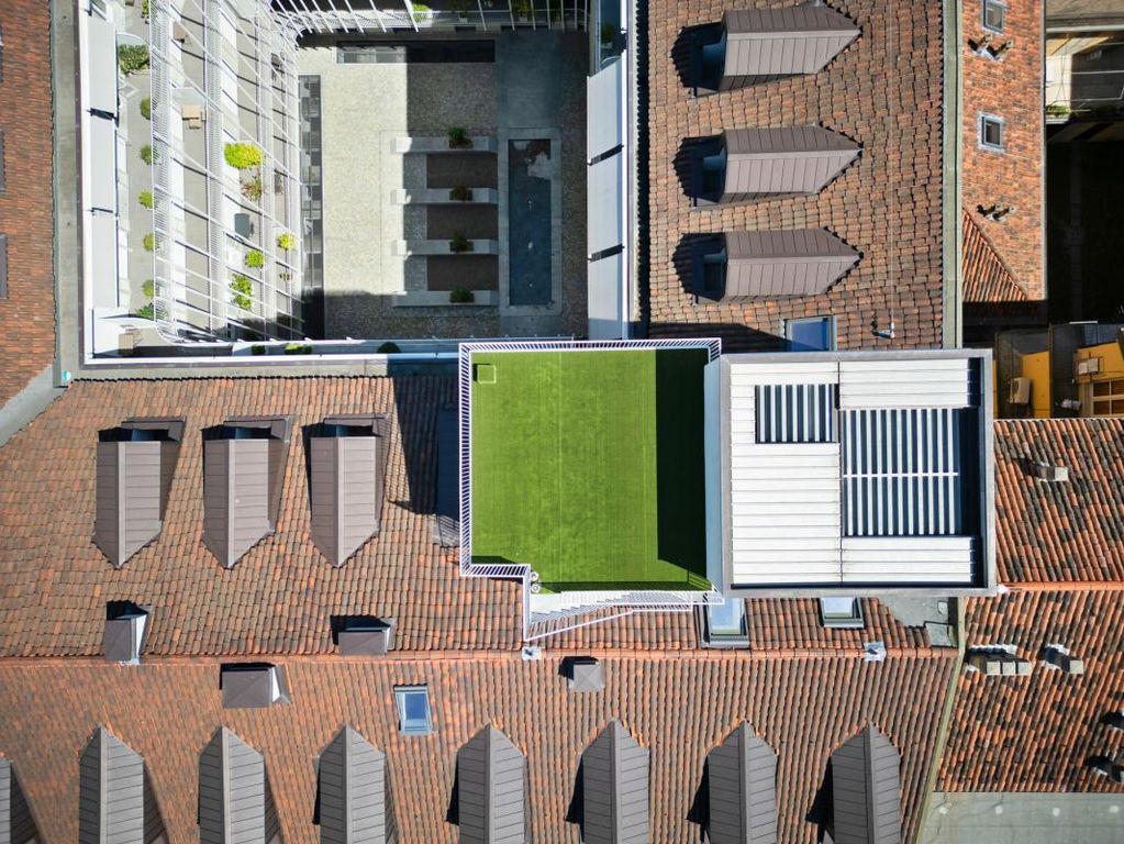 Property photo 3 of 40