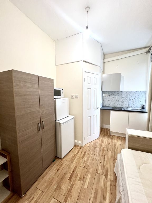 Property photo 3 of 4 Gallery