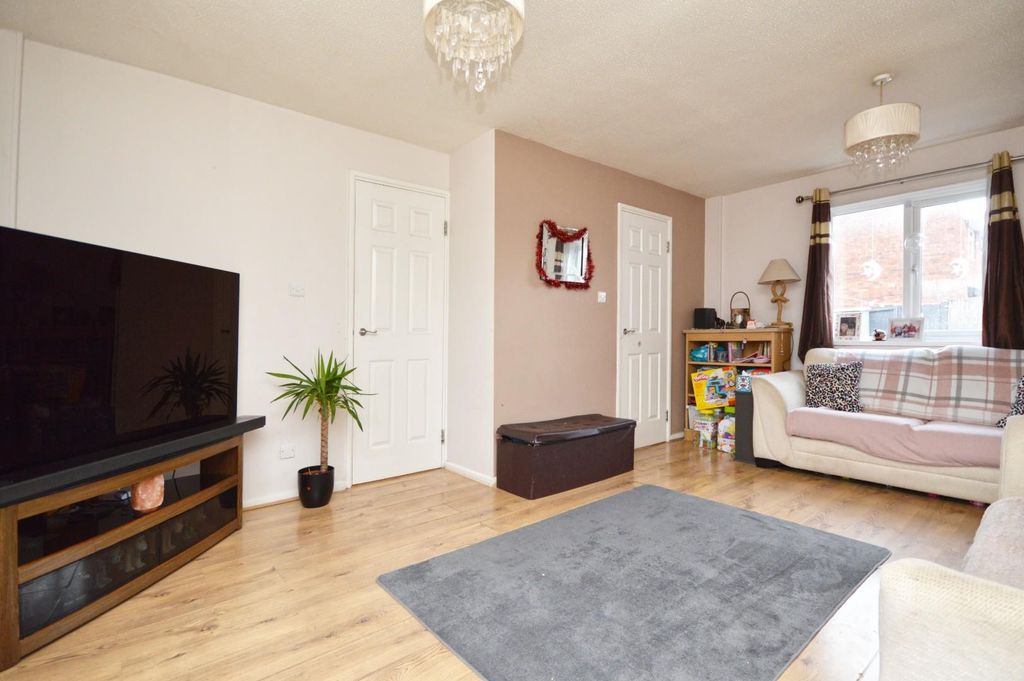 Property photo 3 of 14