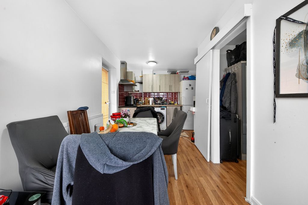Additional image 4 of 5 bed terraced house for saleLodge Avenue, Dagenham RM8