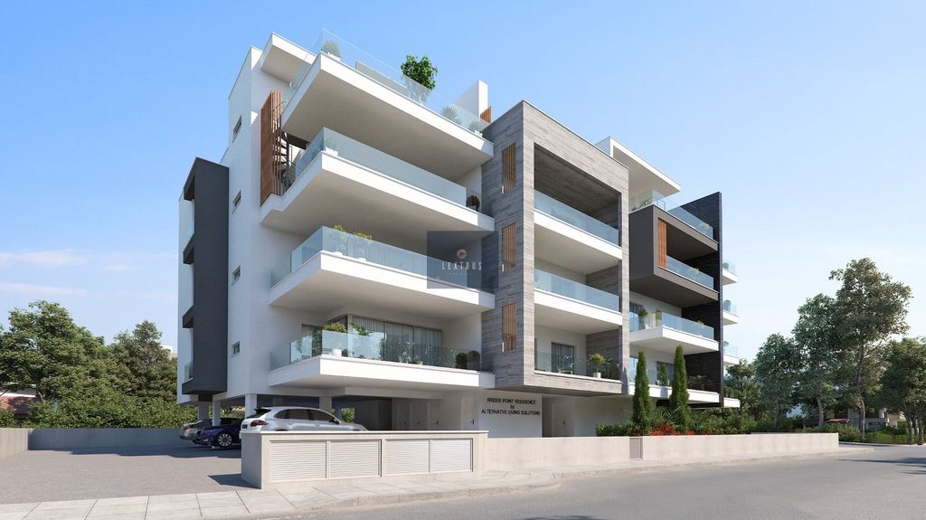 Property photo 2 of 9