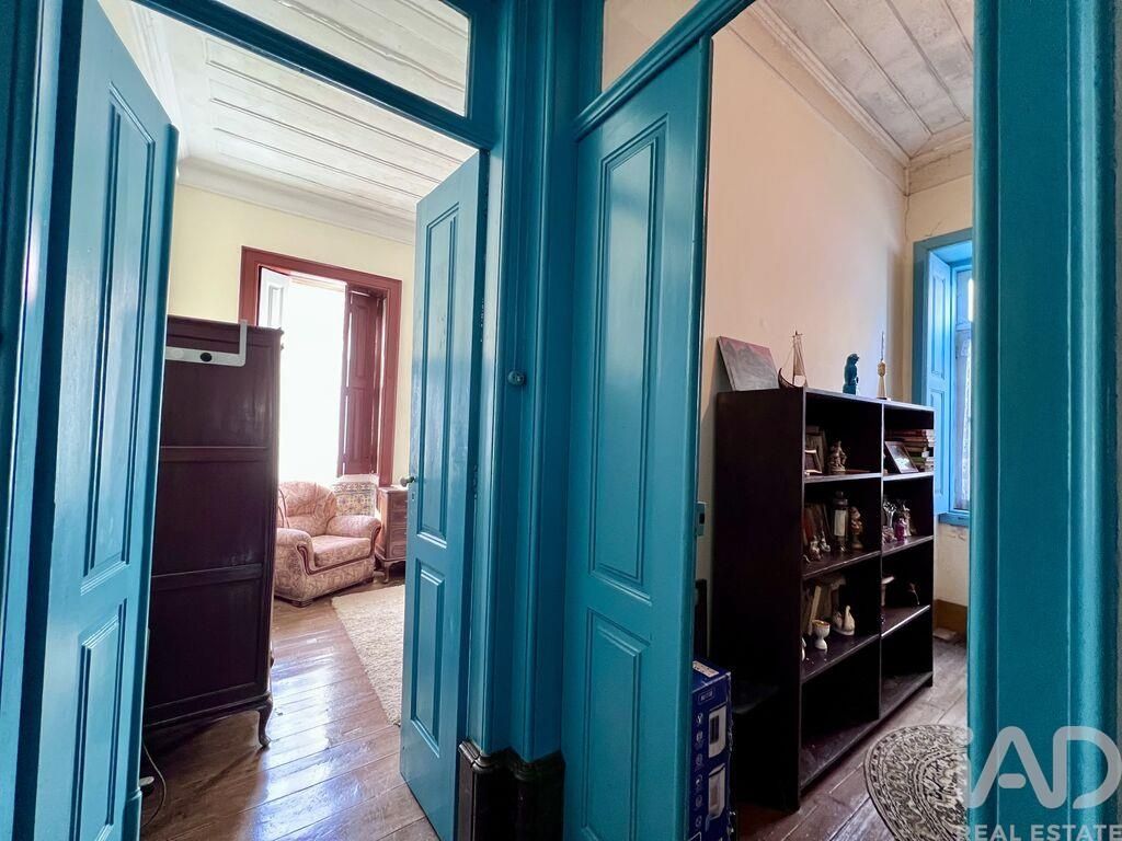 Property photo 1 of 31