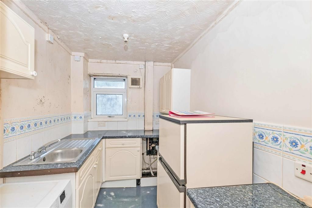 Property photo 3 of 5