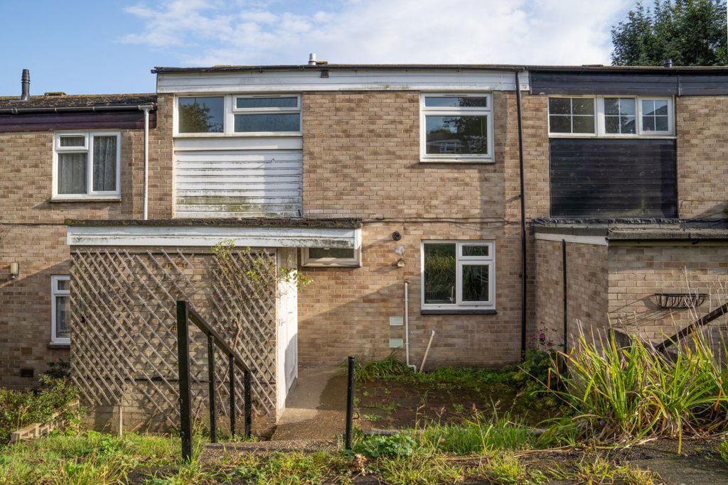 Property photo 1 of 27