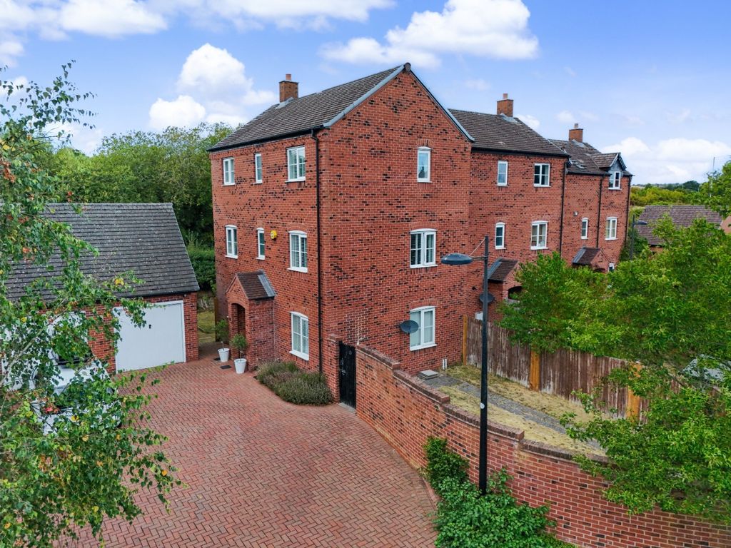 Property photo 1 of 30 4500100