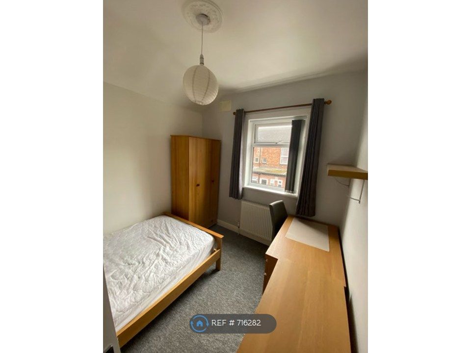Property photo 3 of 27