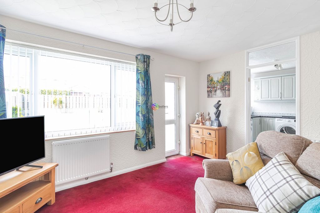 Property photo 3 of 11