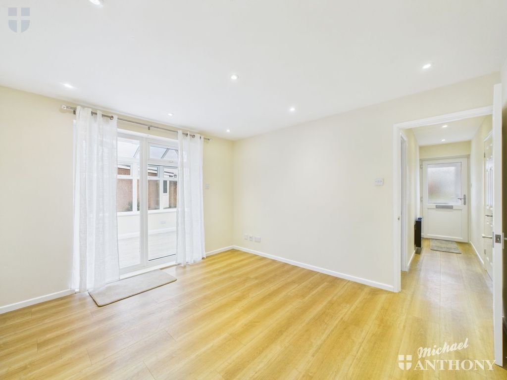 Property photo 3 of 20 7Bde9c422Bb04E28Ae59Cf019A962Cb7_80_Cam03218G0-Pr0845-Still015