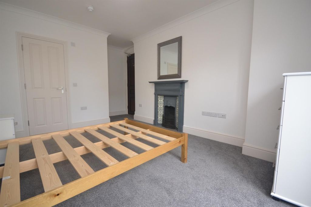 Property photo 3 of 3