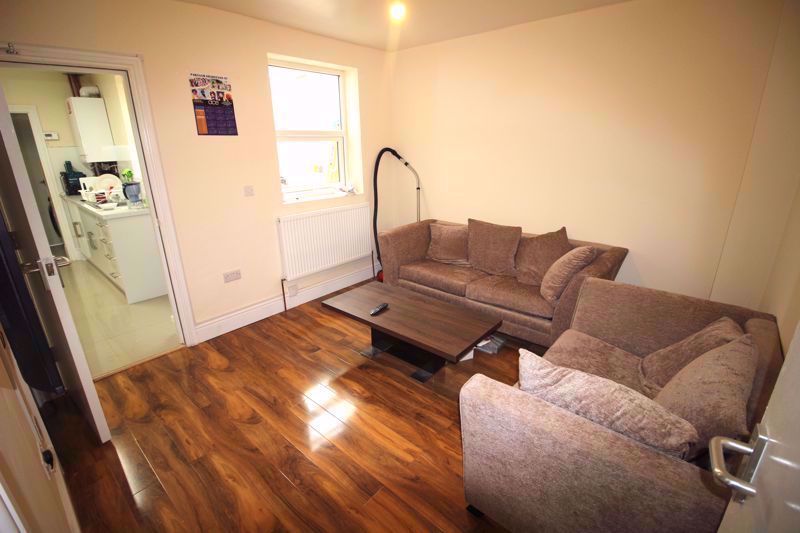 Property photo 3 of 6 Photo 2