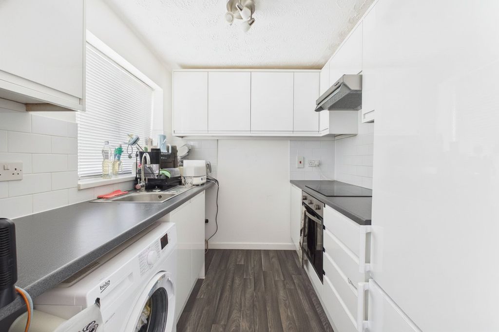 Property photo 2 of 6 Picture No. 07