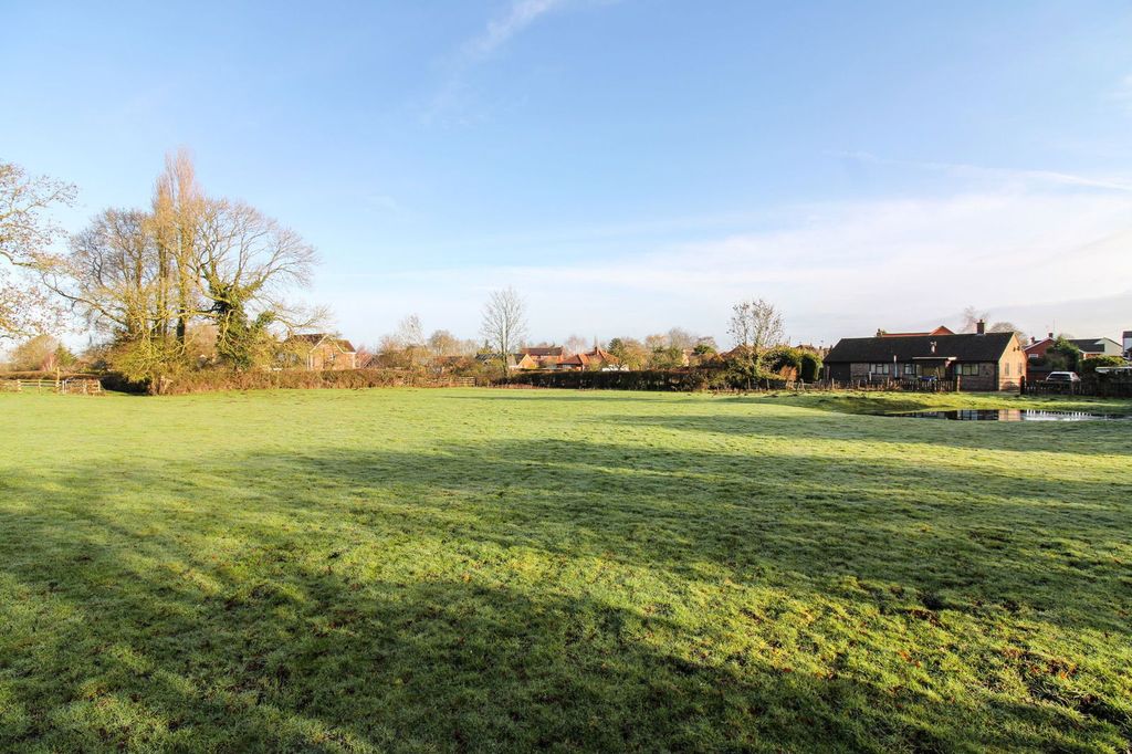 Additional image 6 of 3 bed bungalow for saleCade Lane, Upton, Gainsborough DN21