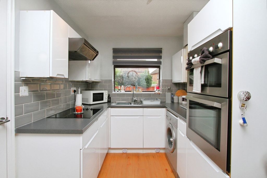Property photo 2 of 19 Pbox-Img.Jpg
