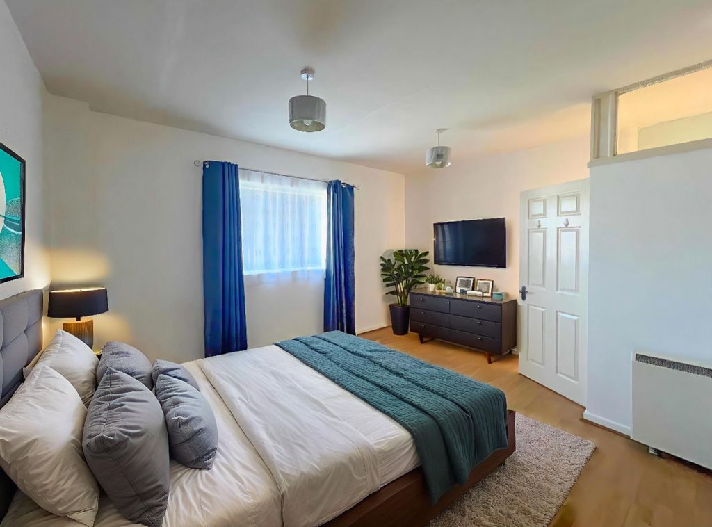 Property photo 2 of 14 Img_2751