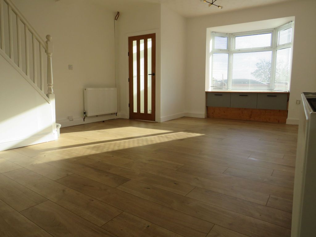 Property photo 2 of 13 Photograph 2