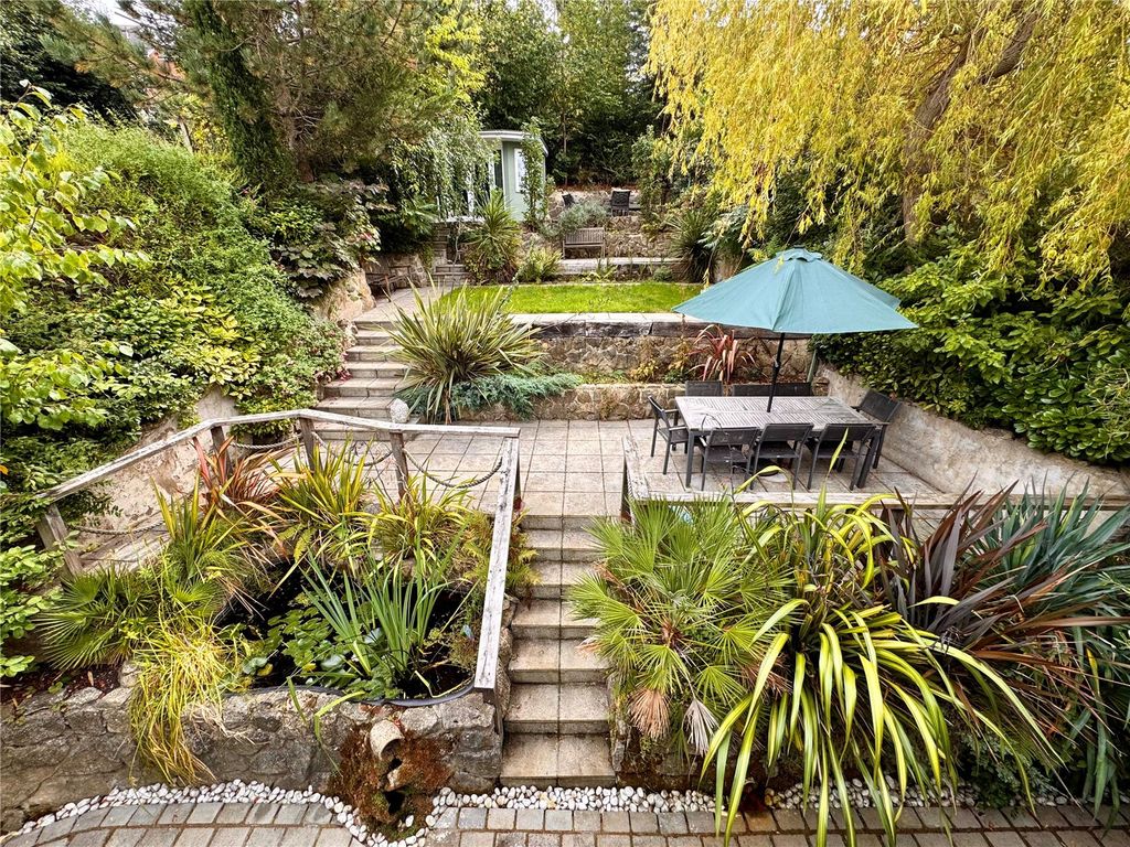 Property photo 2 of 38 Picture No. 44
