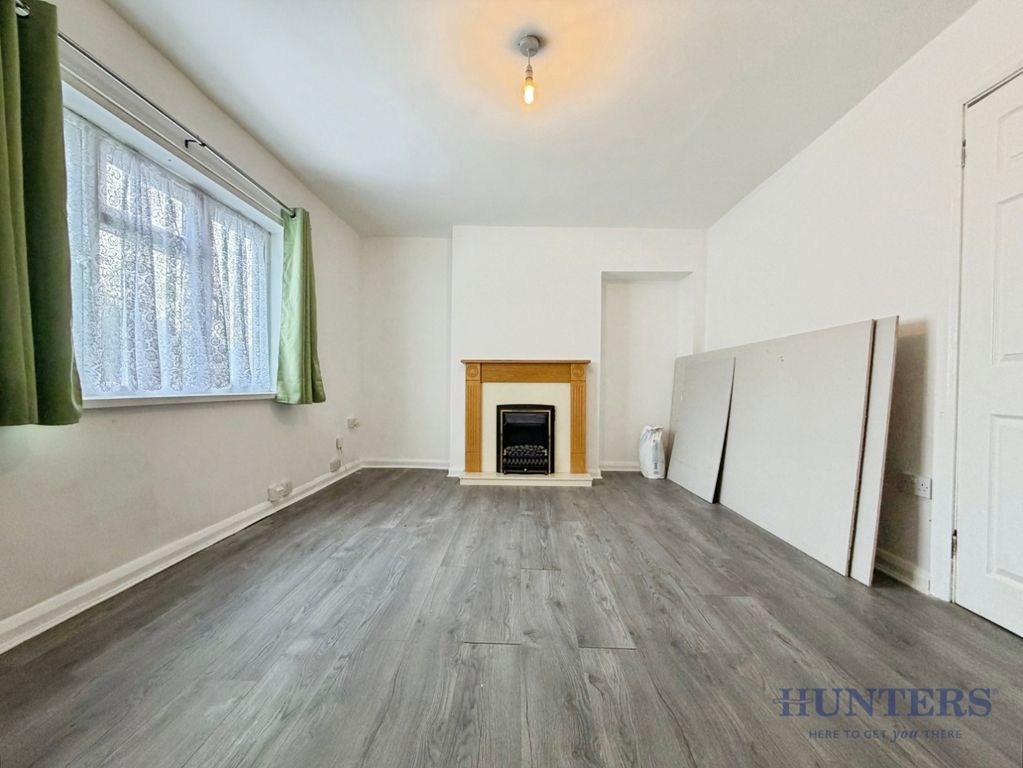 Property photo 3 of 10 Pbox-Img.Jpg
