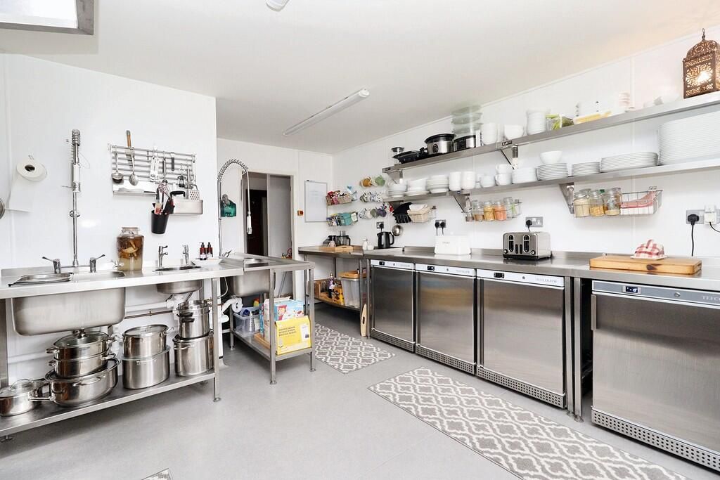 Property photo 3 of 45