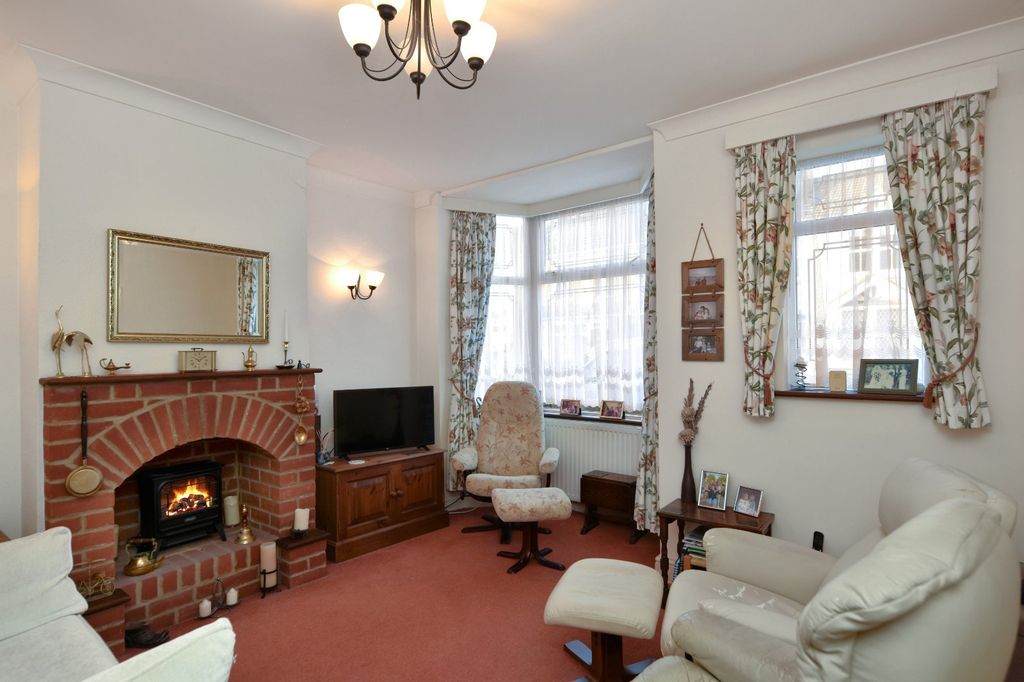 Property photo 2 of 30 Picture No. 36