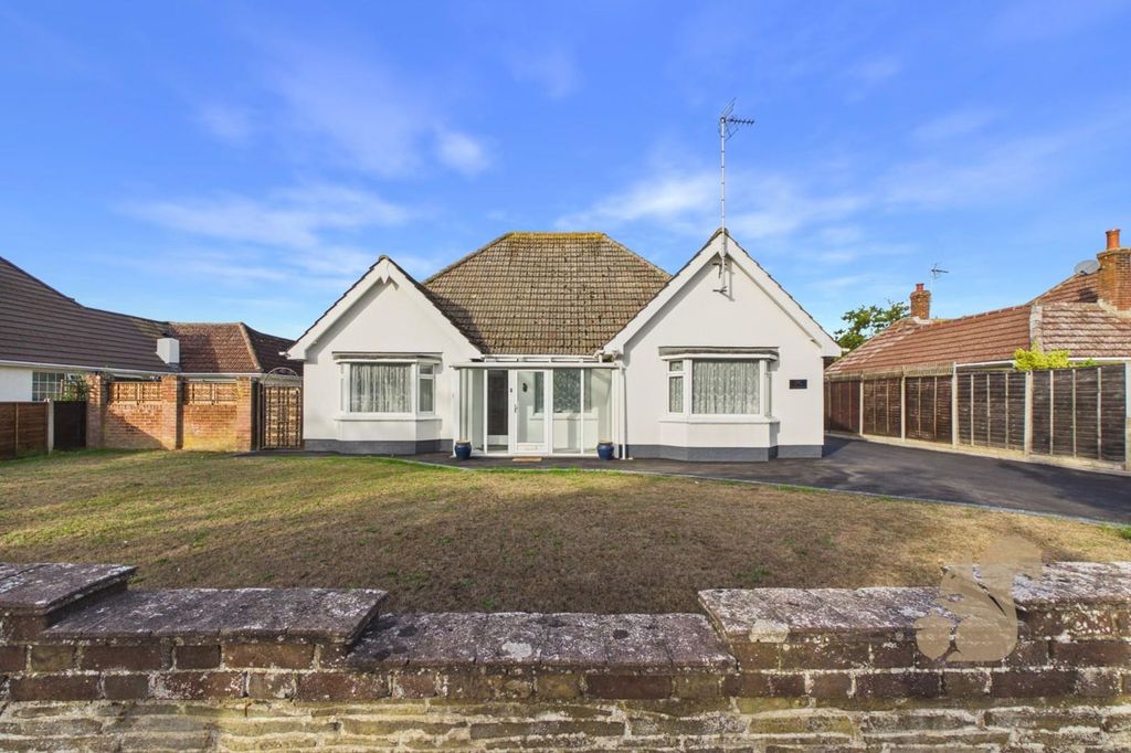 Property photo 1 of 23 Cam03877G0-Pr0433-Still023.Jpg