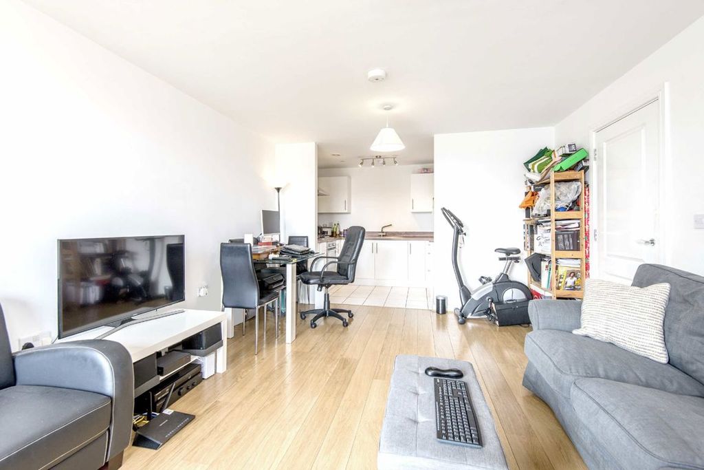 Property photo 3 of 7