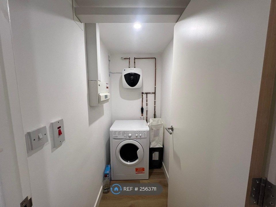 Property photo 3 of 7