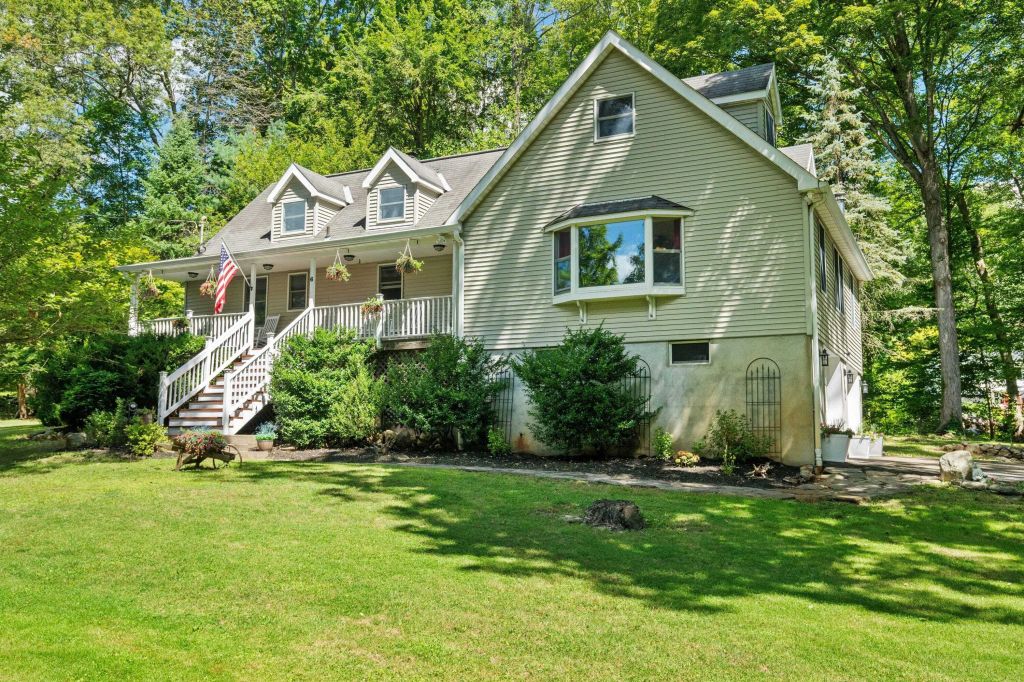 Property photo 1 of 31