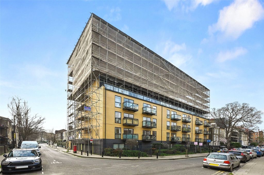 Property photo 3 of 15 External