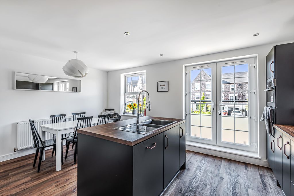 Property photo 3 of 20 Picture 3