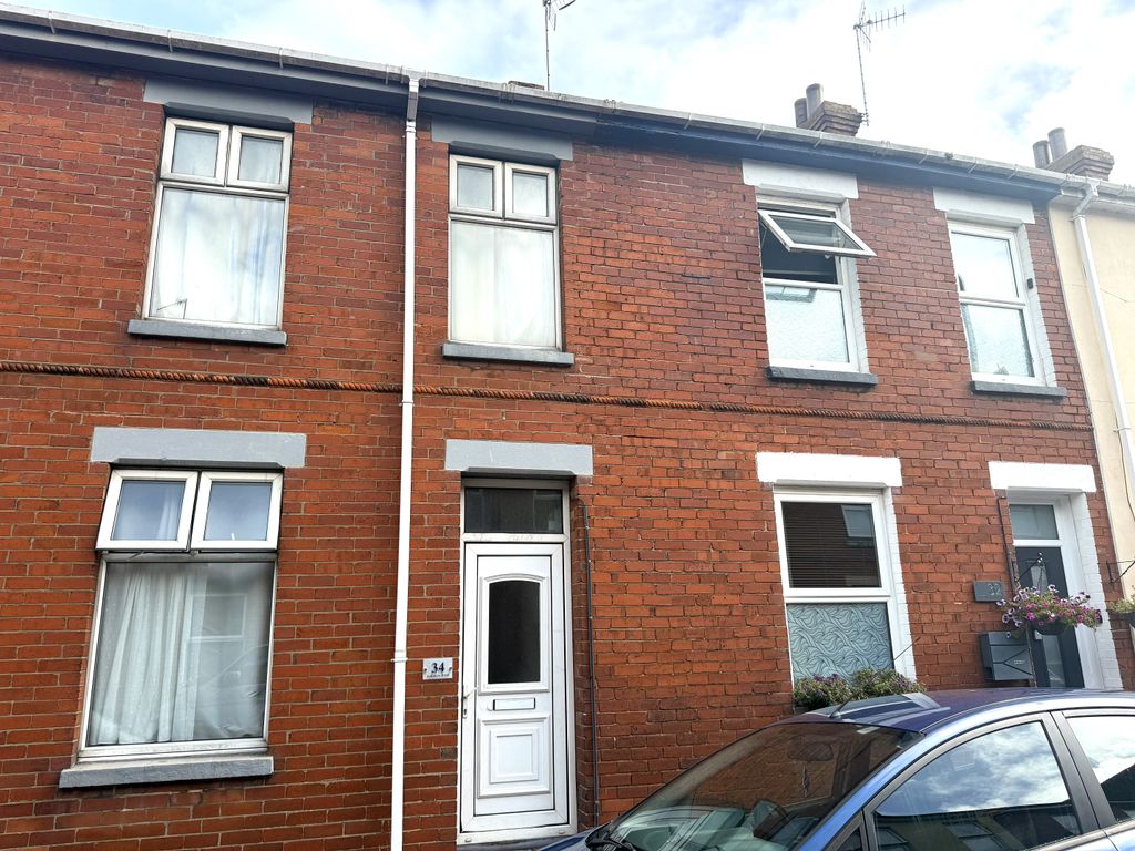 Property photo 1 of 14 Front
