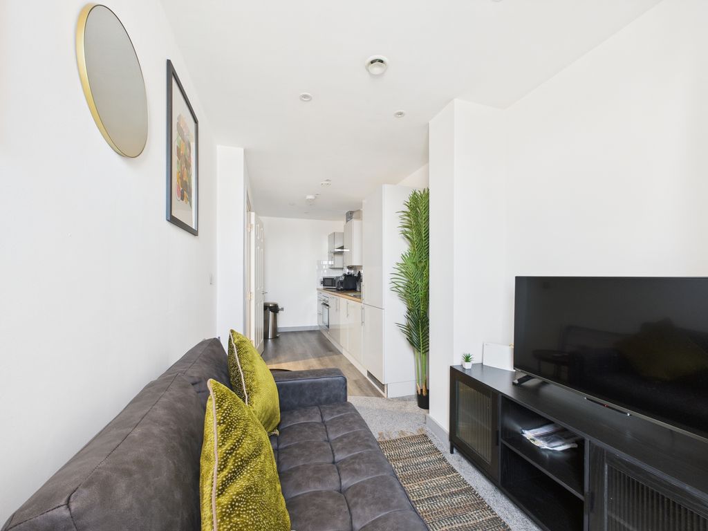 Property photo 2 of 8