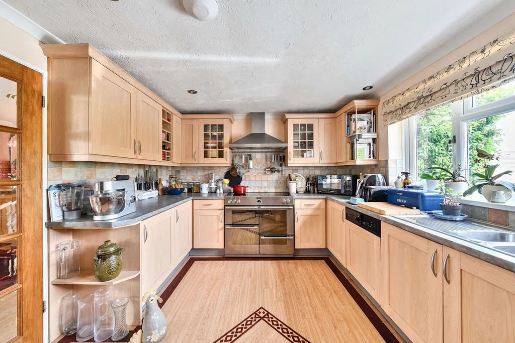 Additional image 7 of 4 bed bungalow for saleMiddle Lane, Cherhill SN11