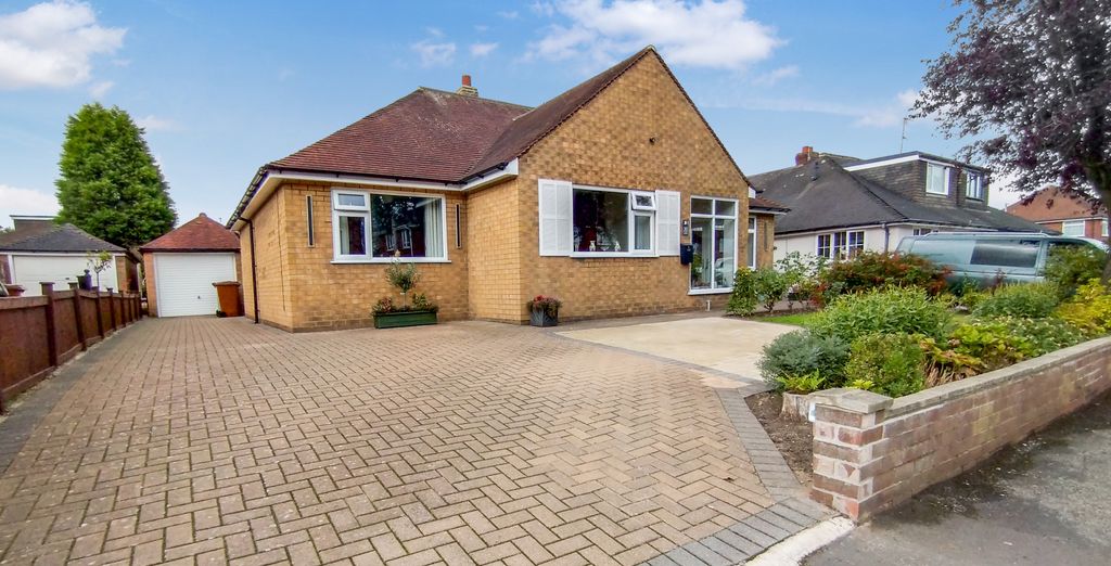 Property photo 1 of 37