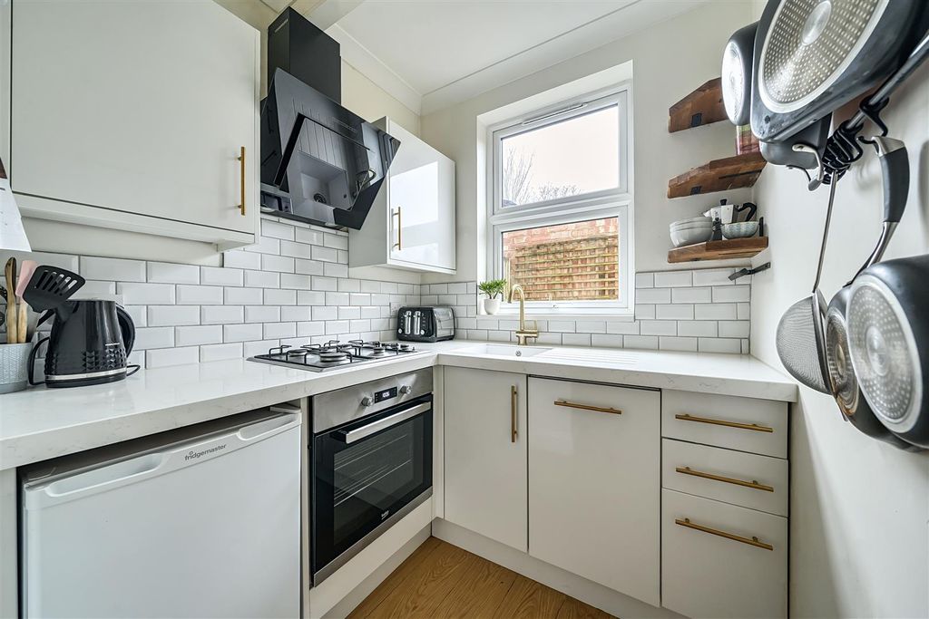 Property photo 3 of 17 1418425-5-69Ab2cc1F02A8.Jpg