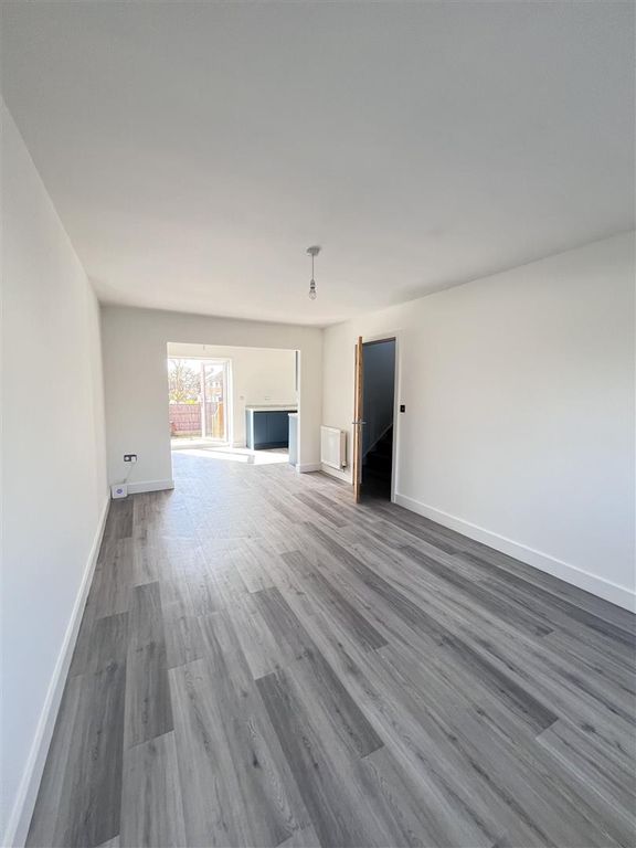 Property photo 3 of 15 Img_2067.Jpg