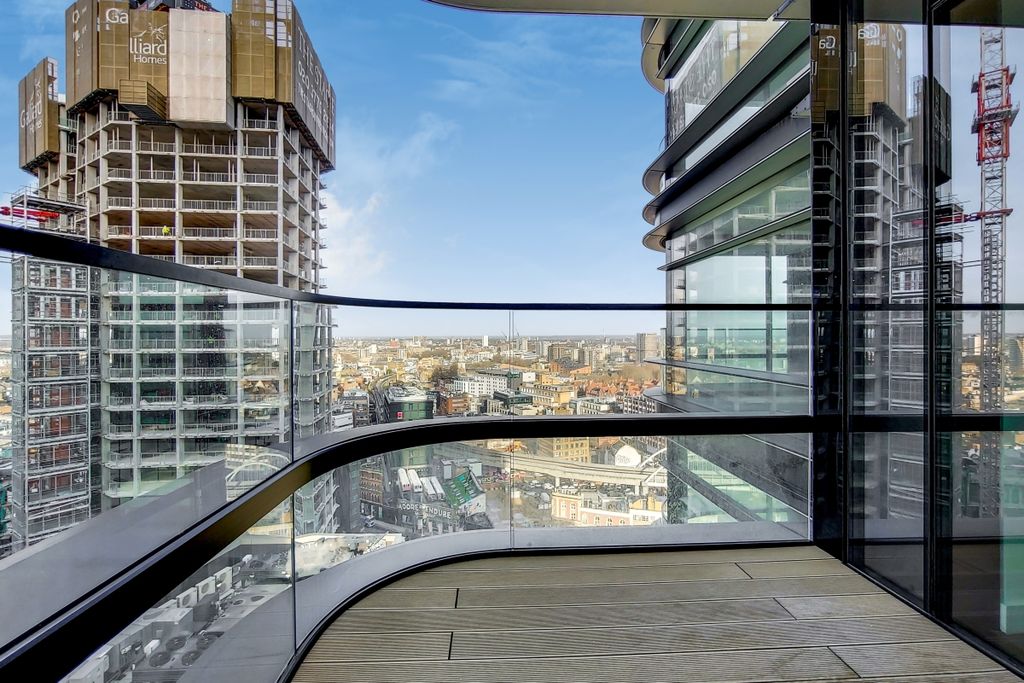 Property photo 3 of 12 3_Balcony-0