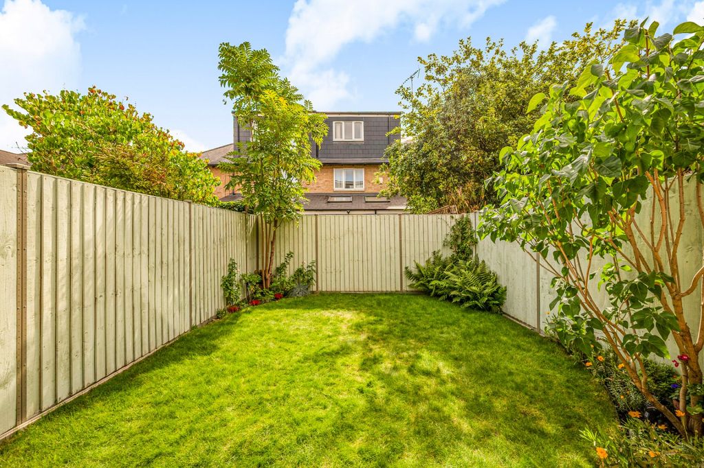 Property photo 3 of 17