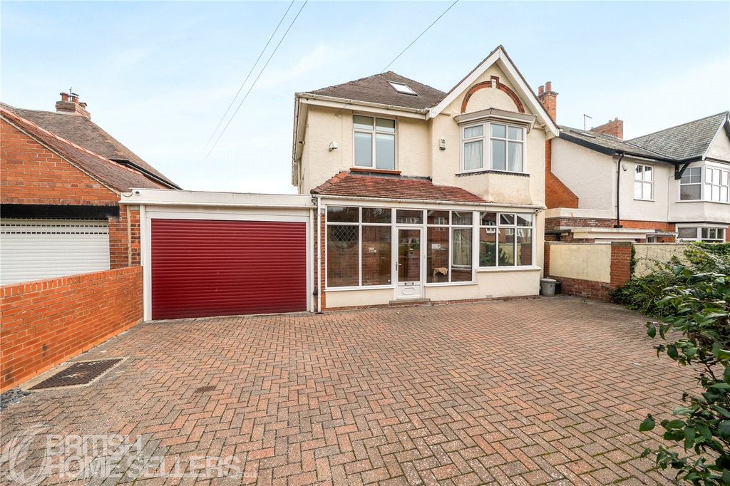 Property photo 1 of 26 Picture No. 23