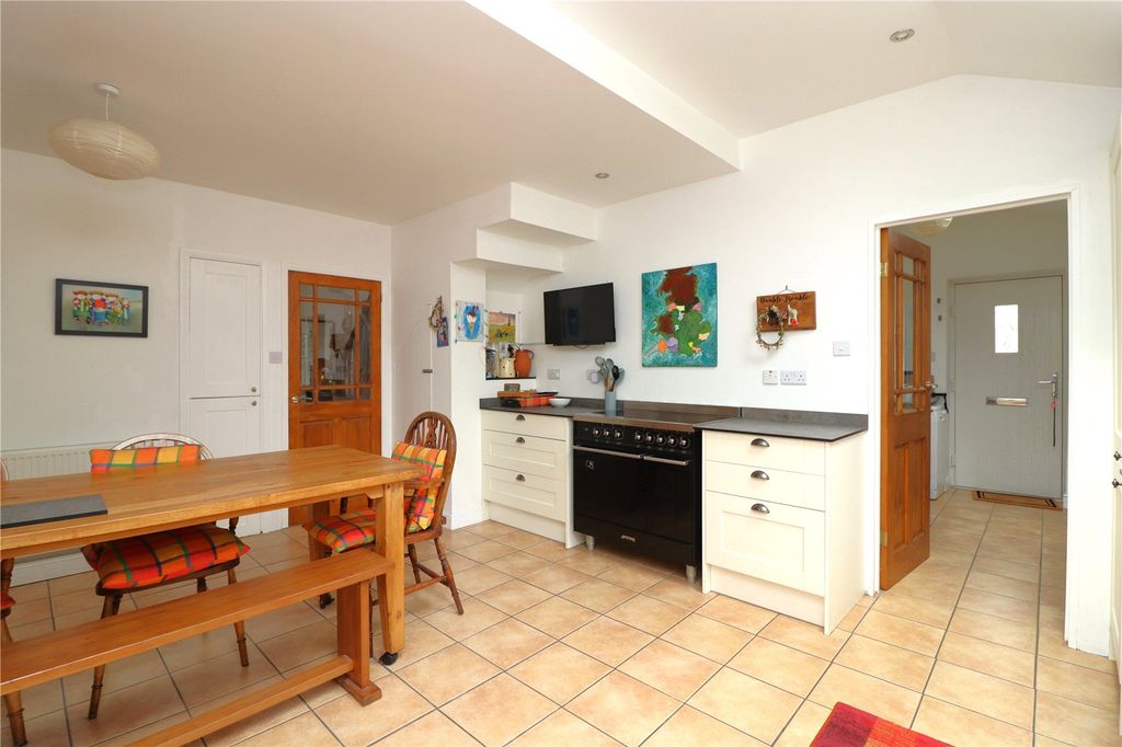 Property photo 3 of 28 Picture No. 38
