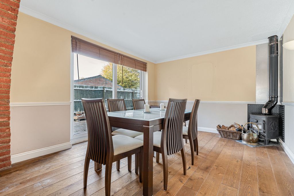 Property photo 3 of 14