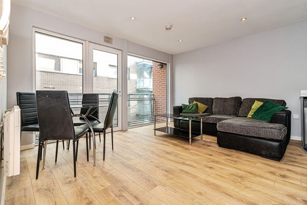 Property photo 2 of 8 Photo