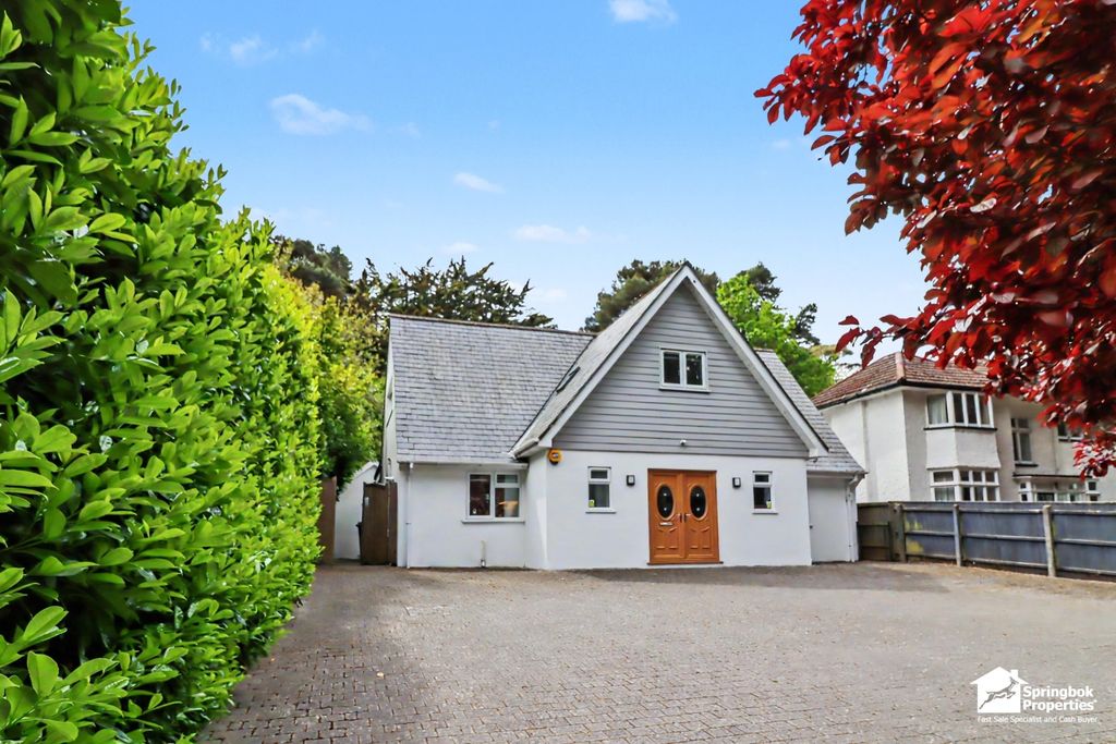 Property photo 1 of 16 Front View