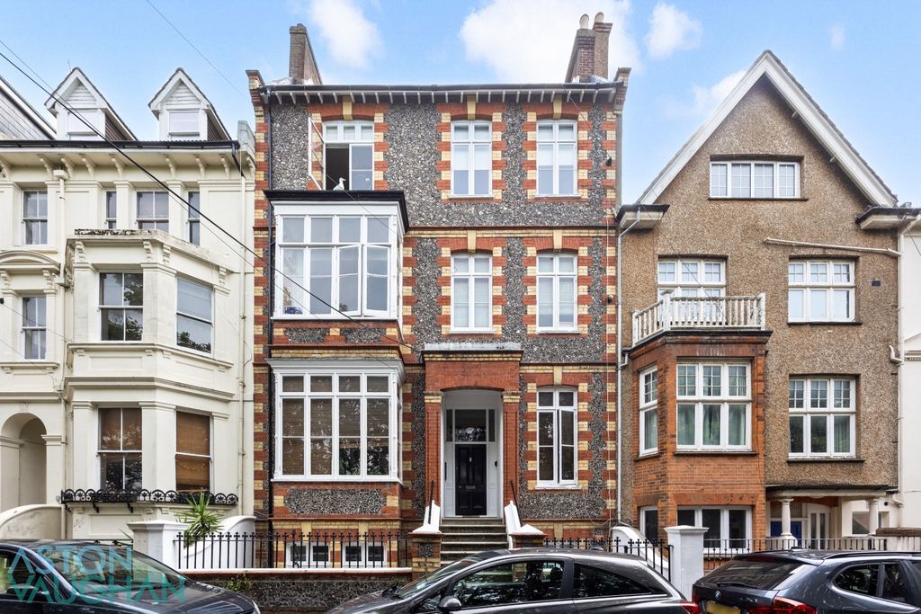 Property photo 1 of 13 5369260