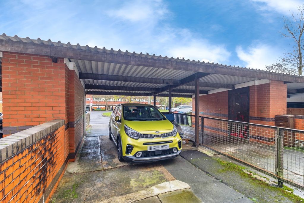 Property photo 3 of 20 Pbox-Img.Jpg