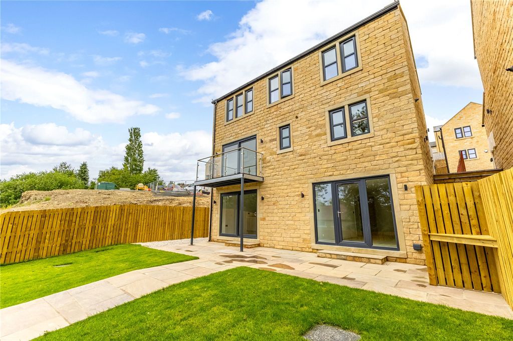 Property photo 2 of 7 Rear Elevation