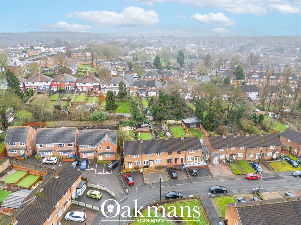 Property photo 3 of 38 Picture No. 02