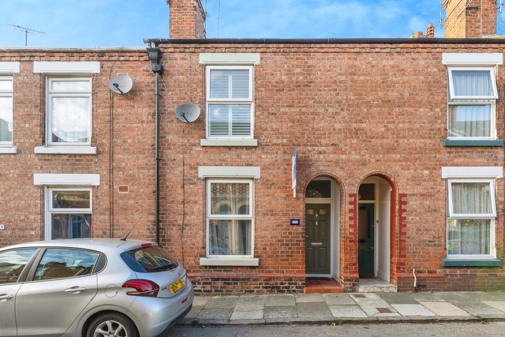 Property photo 2 of 17 Front